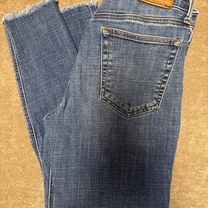 Lucky Brand Jeans Sz 6 / 28 raw edge